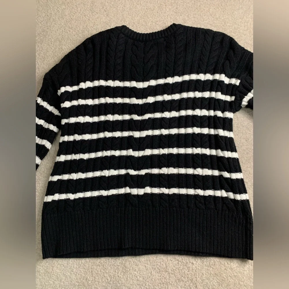 Philosophy Women Black White Stripe Crew‎ Neck Sweater Women Small to Medium